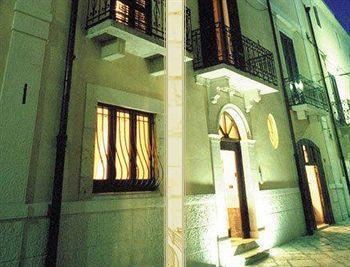 Hotel Palazzo D'Erchia Conversano Zewnętrze zdjęcie